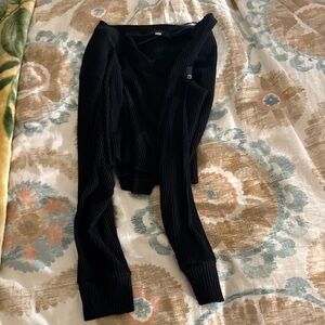 Black ALO V-Neck Women's Sweater